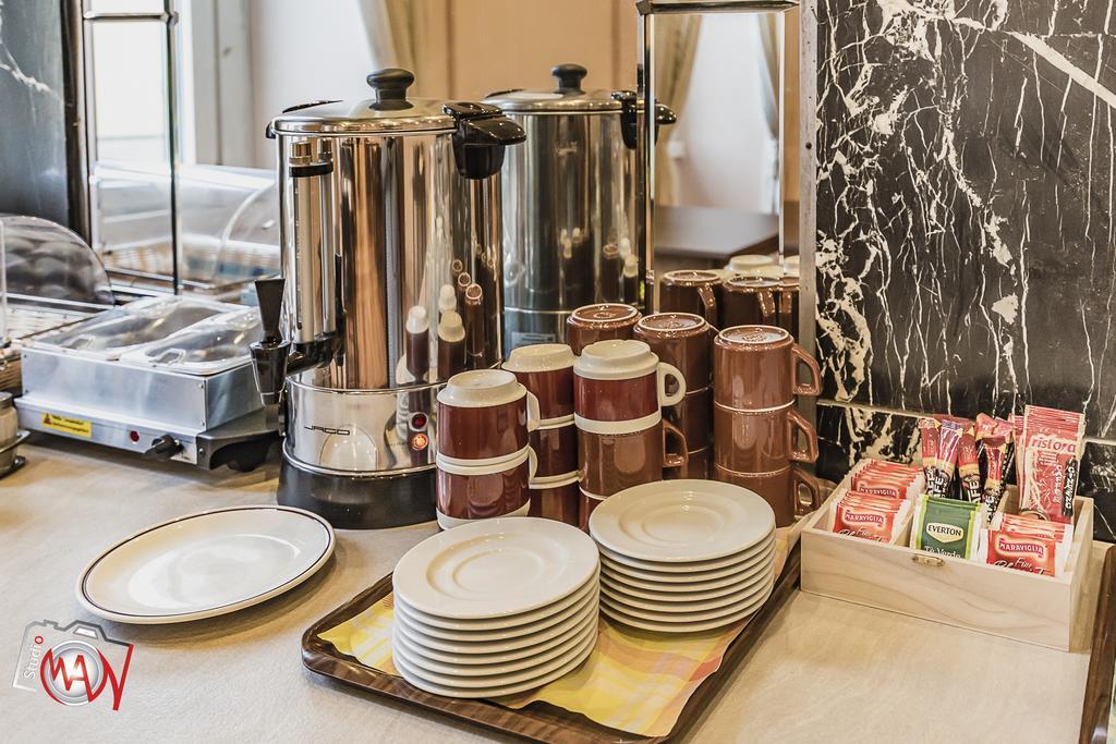 Hotel Moderno レッコ エクステリア 写真