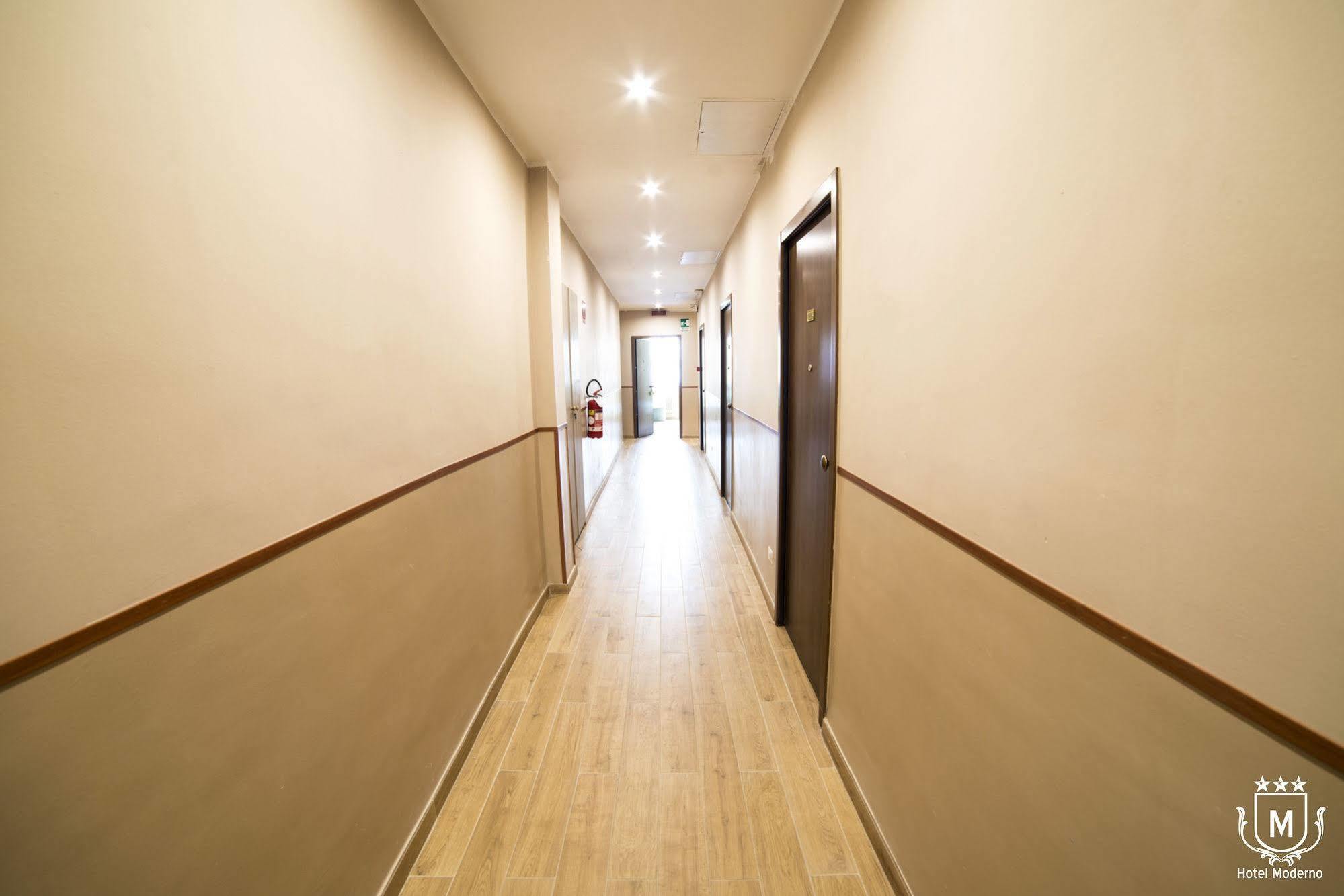 Hotel Moderno レッコ エクステリア 写真