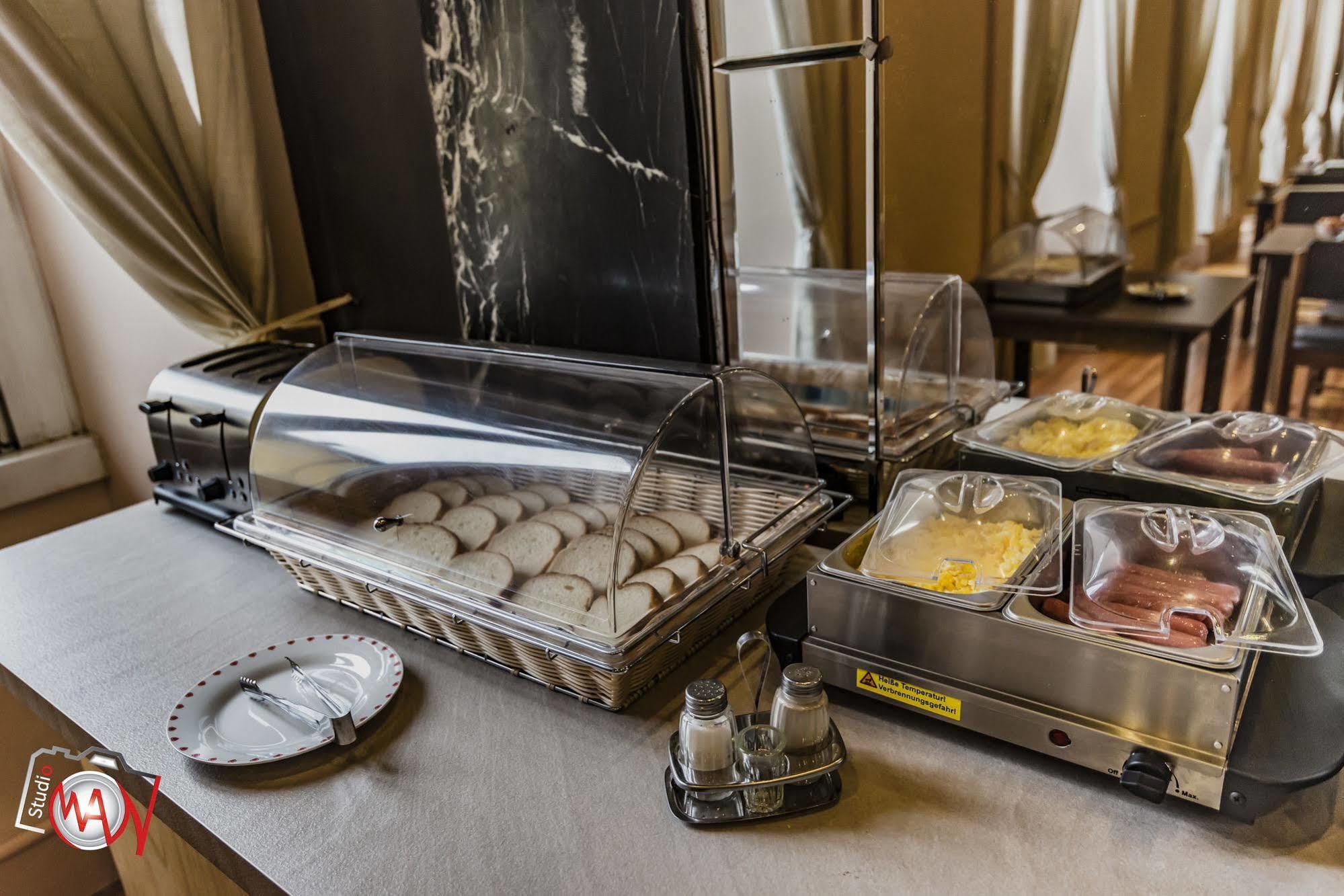 Hotel Moderno レッコ エクステリア 写真